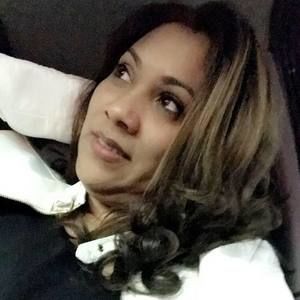 Meet your Posher, Denise